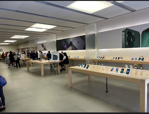 Computer Store «Apple Tysons Corner», reviews and photos, 1961 Chain Bridge Rd, McLean, VA 22102, USA