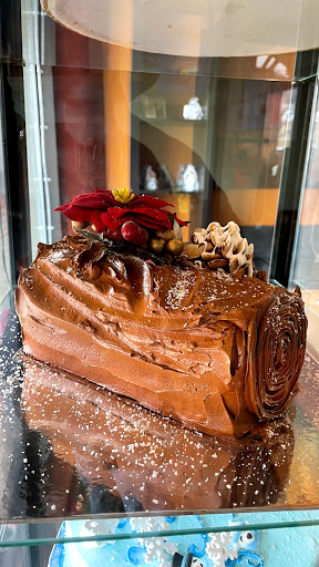 Cafe «Paris Cafe & Desserts», reviews and photos, 2950 28th St SE, Grand Rapids, MI 49512, USA