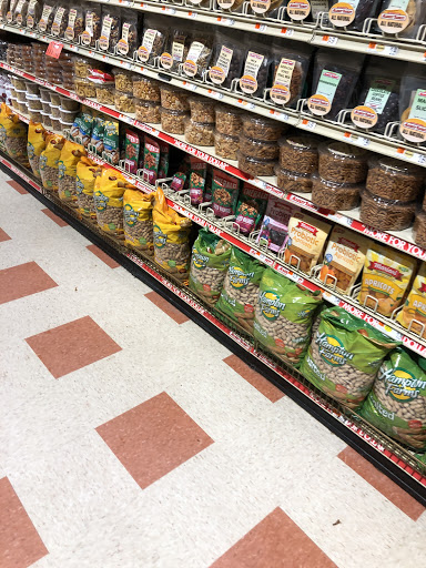 Grocery Store «Market Basket», reviews and photos, 95 Sutton Ave, Oxford, MA 01540, USA