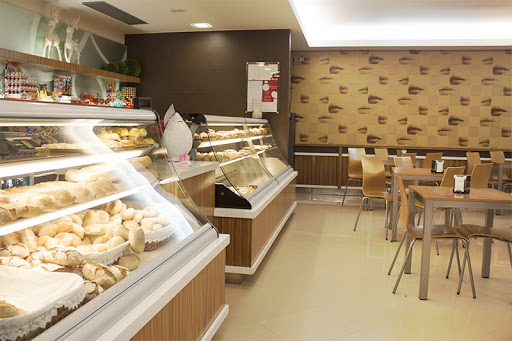 Modern Bakery Pastry no Arcozelo, Braga