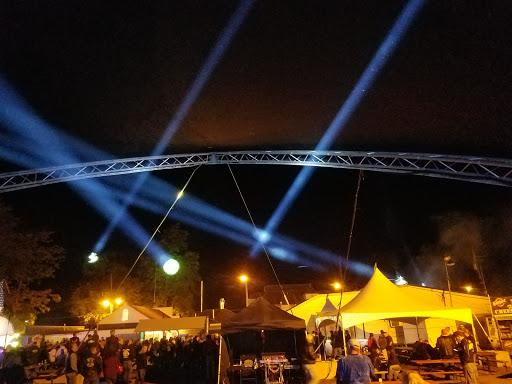 Karaoke Bar «Yankee Bar & Grill», reviews and photos, 5482 Lake Rd E, Geneva, OH 44041, USA