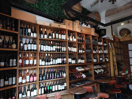 Vinoteka Savamala Bar & Shop