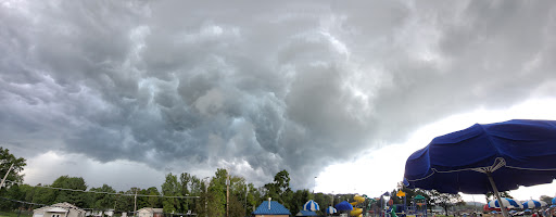 Water Park «Uhrichsville Water Park», reviews and photos, 401 E 12th St, Uhrichsville, OH 44683, USA