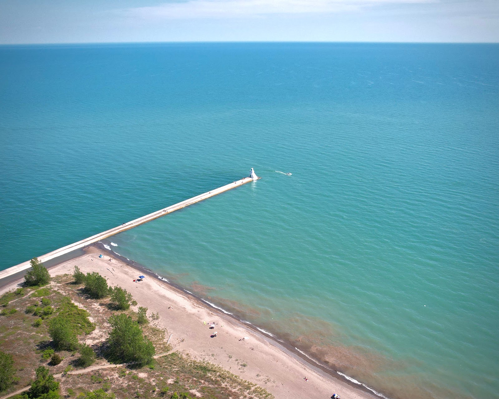 Fotografie cu Erieau Beach cu drept și lung
