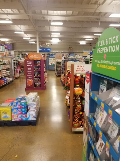 Pet Supply Store «PetSmart», reviews and photos, 9589 Ridgetop Blvd NW, Silverdale, WA 98383, USA