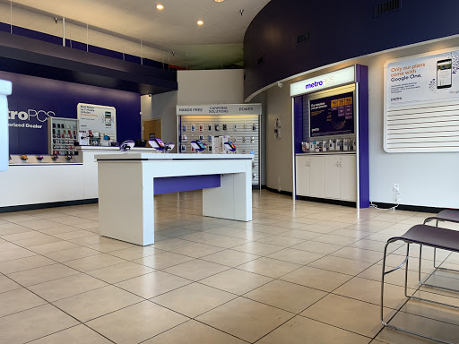 Cell Phone Store «MetroPCS Authorized Dealer», reviews and photos, 6706 19th St W, University Place, WA • 98499, USA