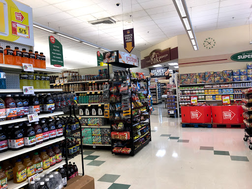 Grocery Store «Stop & Shop», reviews and photos, 460 Blue Hill Avenue, Boston, MA 02121, USA