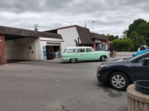 Car Wash «Purple Parlor Car Wash», reviews and photos, 264 Dutchess Turnpike, Poughkeepsie, NY 12603, USA