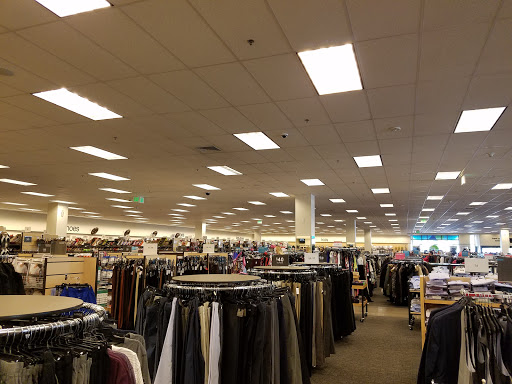 Department Store «Nordstrom Rack Belmar», reviews and photos, 393 S Vance St, Lakewood, CO 80226, USA