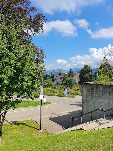 Kommentare und Rezensionen über Universität St. Gallen