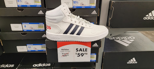 Shoe Store «Shoe Carnival», reviews and photos, 2105 N Prospect Ave, Champaign, IL 61822, USA