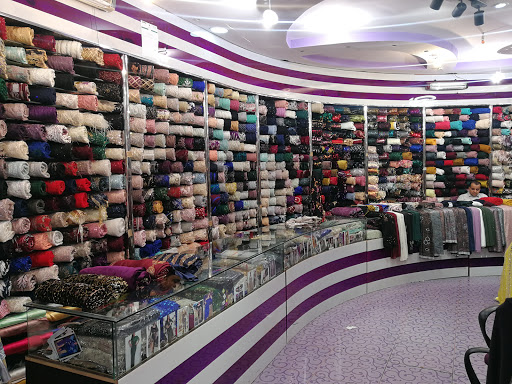 ركن البازار للأقمشة 