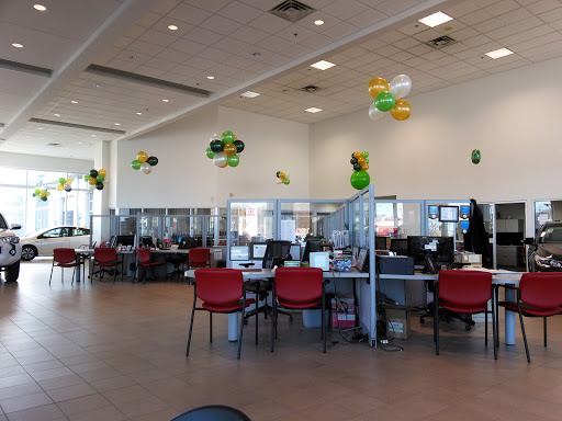 Toyota Dealer «Toyota of Louisville on Dixie Highway», reviews and photos, 6514 Dixie Hwy, Louisville, KY 40258, USA