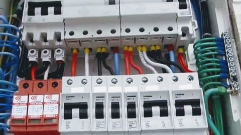 Logo da empresa - FIUZA ELETRICISTA