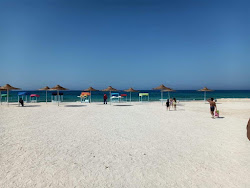 Foto von Costa Delona Beach - beliebter Ort unter Entspannungskennern