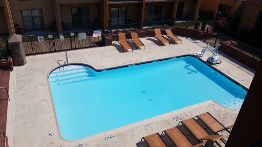 Hotel «Courtyard by Marriott Virginia Beach Norfolk», reviews and photos, 5700 Greenwich Rd, Virginia Beach, VA 23462, USA