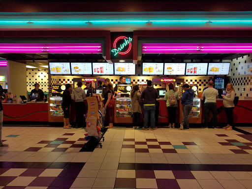 Movie Theater «Regal Cinemas Longston Place 14», reviews and photos, 13317 Meridian E, Puyallup, WA 98373, USA