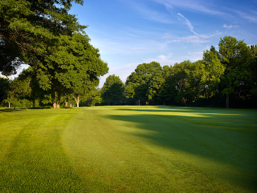 Country Club «Broadmoor Country Club», reviews and photos, 2155 Kessler Blvd W Dr, Indianapolis, IN 46228, USA