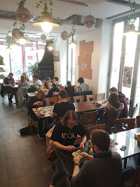 Atmosphère du Restaurant Meisia : Bar à jeux & Boutique à Paris - n°6