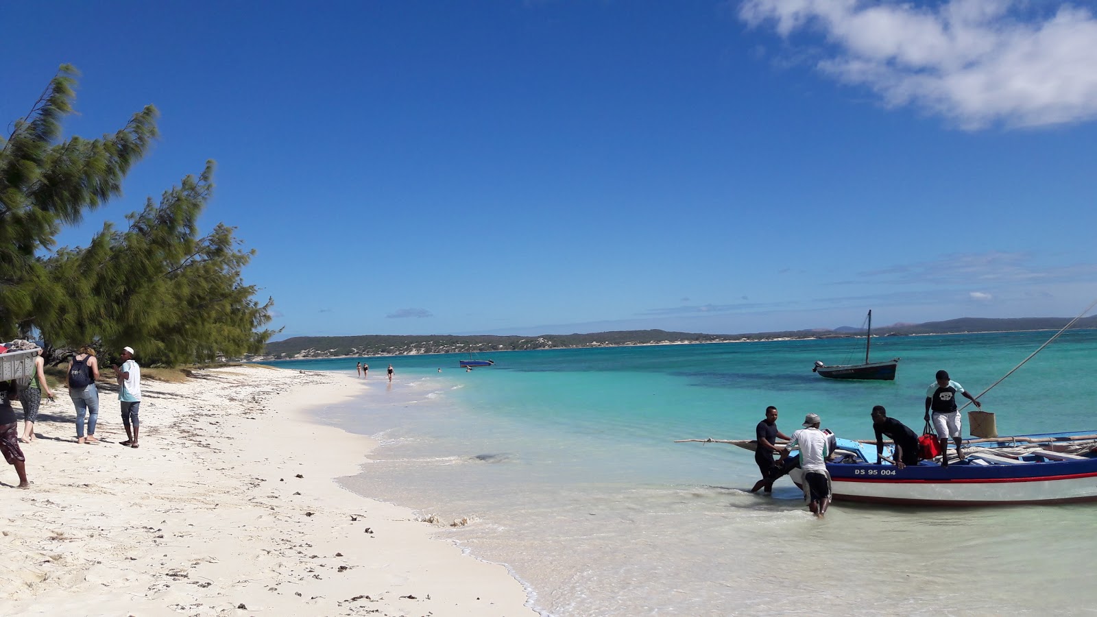 Φωτογραφία του Mar Esmeralda Beach με μια ευρύχωρη ακτογραμμή