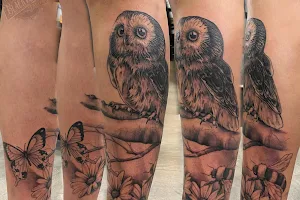 BlackWork Tattoo Parlor image