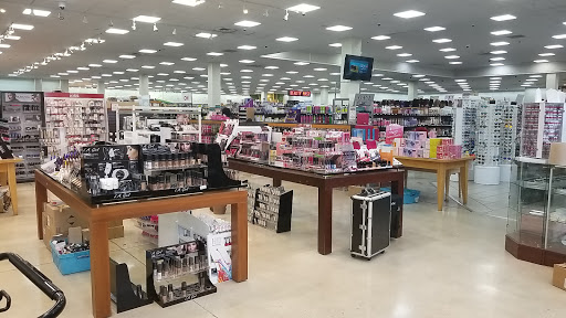 Beauty Supply Store «Beauty Master Marketplace (Camp Creek)», reviews and photos, 3685 Marketplace Blvd, Atlanta, GA 30344, USA