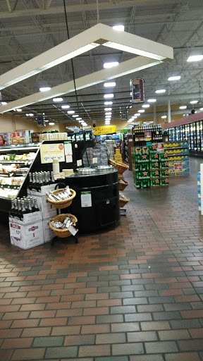Supermarket «Giant Eagle Supermarket», reviews and photos, 21593 Lorain Rd, Fairview Park, OH 44126, USA