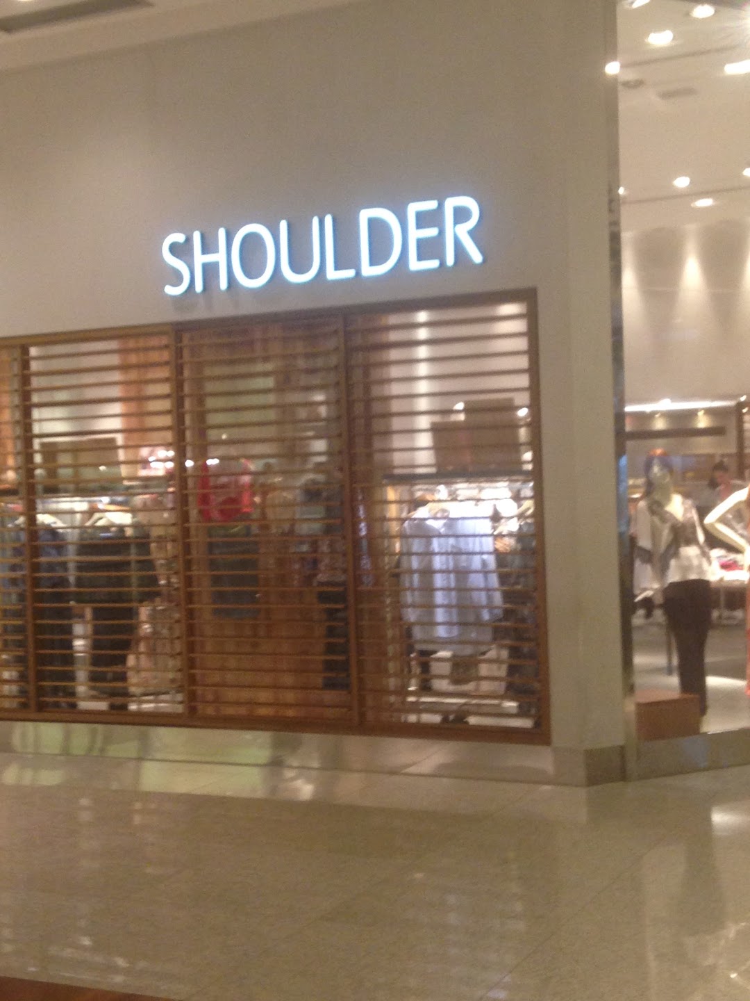 SHOULDER - BH Shopping