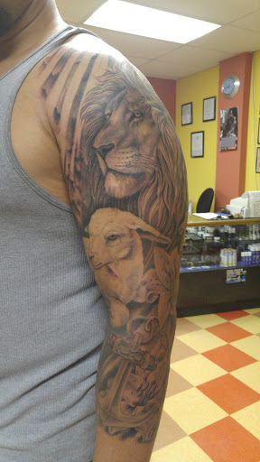 All American Tattoo, 556 Garrisonville Rd, Stafford, VA 22554, USA, 