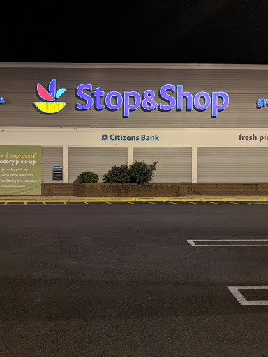 Supermarket «Super Stop & Shop», reviews and photos, 605 Metacom Ave, Bristol, RI 02809, USA