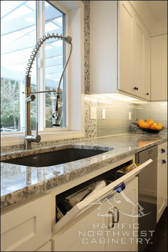 Kitchen Remodeler «Pacific Northwest Cabinetry & Remodeling», reviews and photos, 7190 SE King Rd, Portland, OR 97222, USA