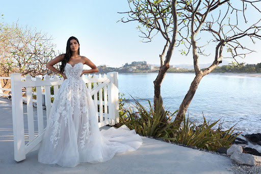 Bridal Shop «Spring Lake Bridal», reviews and photos, 616 E Savidge St B, Spring Lake, MI 49456, USA