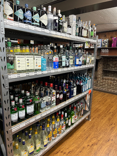 Liquor Store «Northwest Fine Wines Spirits», reviews and photos, 808 Westminster Pike, Reisterstown, MD 21136, USA