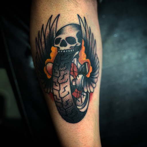 Tattoo Shop «Odd Fellows Tattoo», reviews and photos, 109 E Market St, Akron, OH 44308, USA