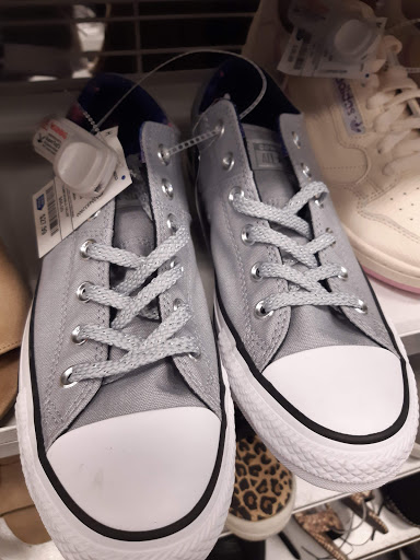 Clothing Store «Ross Dress for Less», reviews and photos, 9727 Laurel Canyon Blvd, Arleta, CA 91331, USA