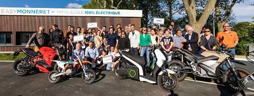 Moto Ecole EasyMonneret Puteaux 92 à Puteaux, Hauts-de-Seine