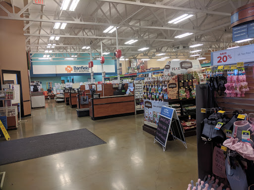 Pet Supply Store «PetSmart», reviews and photos, 2141 N Rose Ave, Oxnard, CA 93036, USA