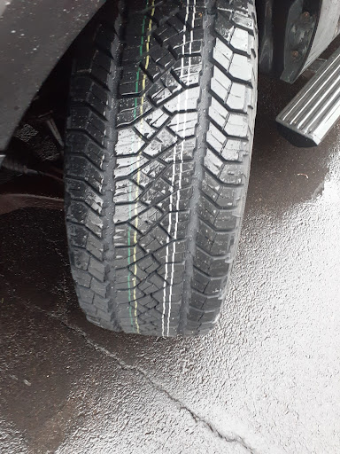 Tire Shop «Discount Tire Store - Macomb Township, MI», reviews and photos, 45105 Tilch Rd, Macomb, MI 48044, USA