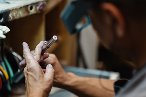 Jewelry Designer «Cline Jewelers», reviews and photos, 105 5th Ave S, Edmonds, WA 98020, USA