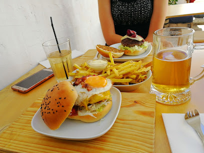 Hamburgueria Artesanal de Coimbra - Snack - R. Manso Preto nº5, 3000-256 Coimbra, Portugal