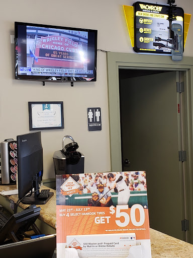 Auto Repair Shop «Dakota K Auto Repair & Tire Center», reviews and photos, 1804 W Northwest Hwy, Arlington Heights, IL 60004, USA