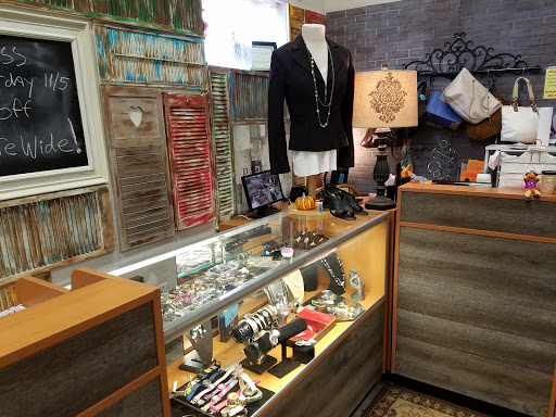 Thrift Store «SafeSpace Thrift Shoppe», reviews and photos, 10011 US-1, Port St Lucie, FL 34952, USA