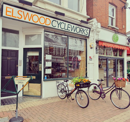 elswoodcycleworks.com