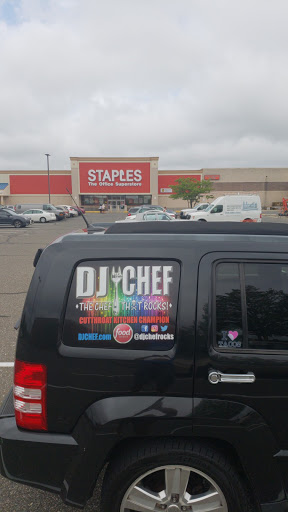 Office Supply Store «Staples», reviews and photos, 2981-2991 Hempstead Turnpike, Levittown, NY 11756, USA