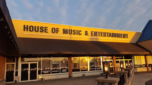 Sports Bar «House of Music & Entertainment», reviews and photos, 1227 N Rand Rd, Arlington Heights, IL 60004, USA