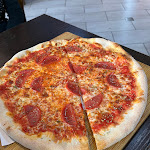 Photo n°2 de l'avis de Rita.h fait le 13/08/2023 à 10:27 sur le  Pizza Pause F-Hain à Berlin
