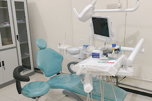 Dokter Gigi Malang - Klinik Behel (Azzahra Dental Care) image