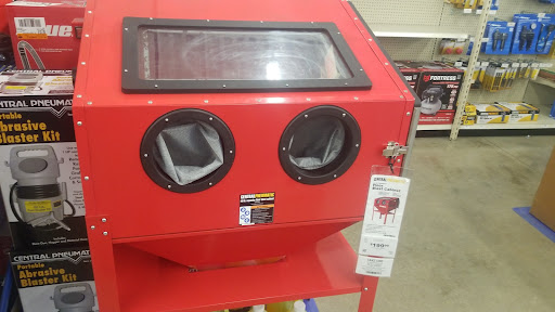 Hardware Store «Harbor Freight Tools», reviews and photos, 1460 Main St, Hamilton, OH 45013, USA