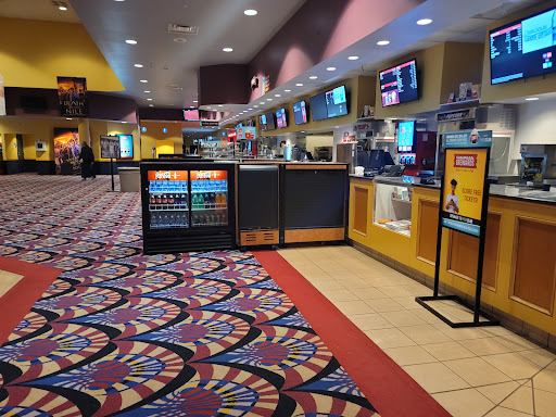 Movie Theater «Rave Cinemas», reviews and photos, 2300 Village Drive Bldg #1700, Maumee, OH 43537, USA