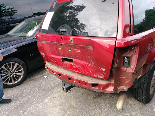 Auto Body Shop «Classic Collision of Sandy Springs», reviews and photos, 7475 Roswell Rd, Sandy Springs, GA 30328, USA